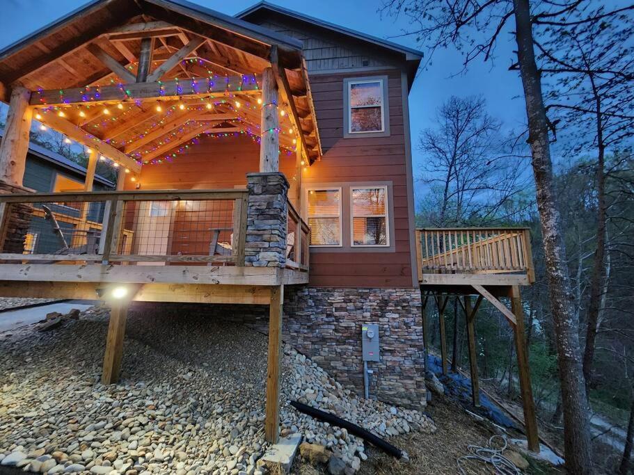 Dancing Bear Cabin- Relax & Enjoy! セバービル エクステリア 写真